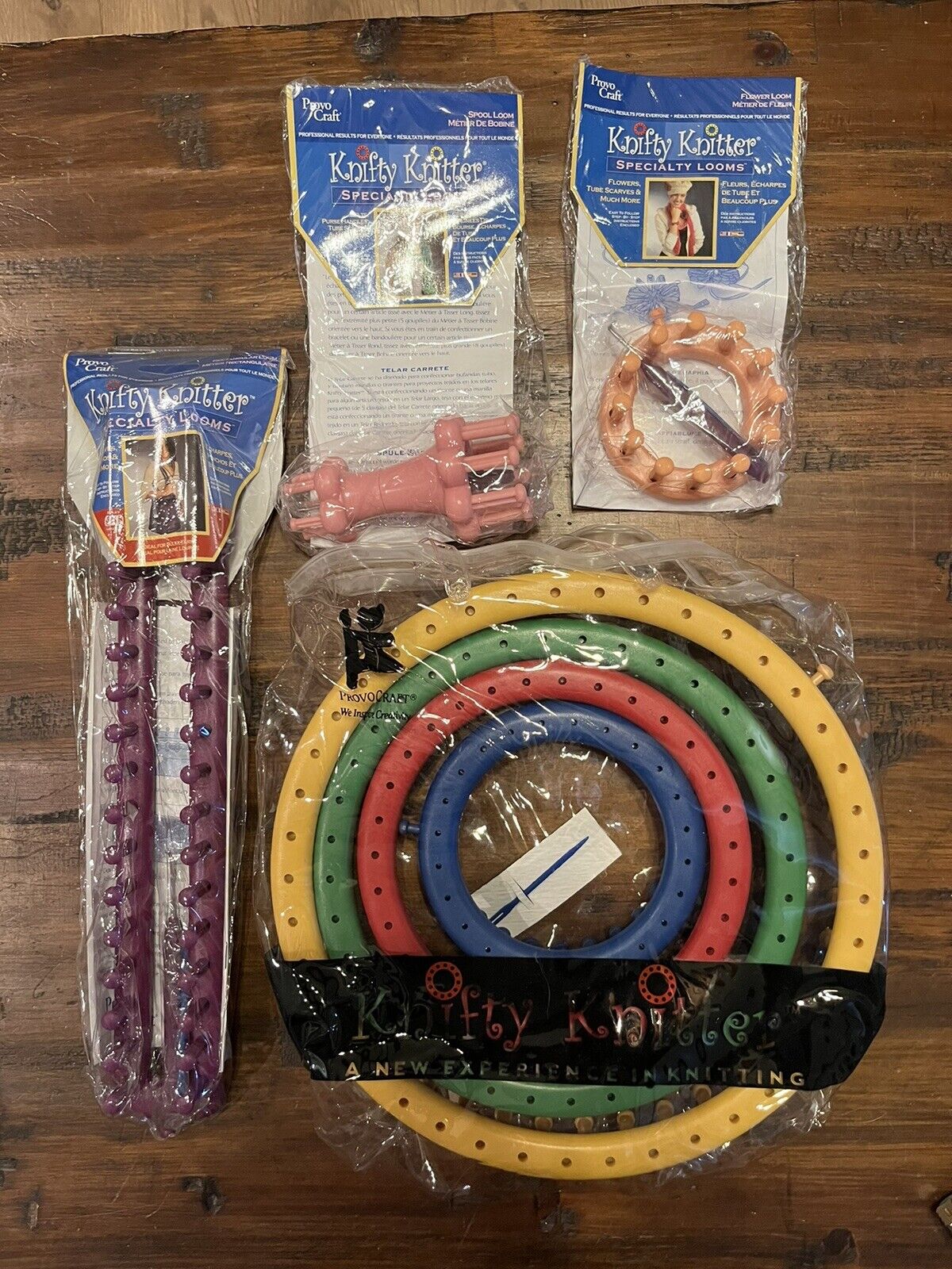 Knifty Knitter Loom Set  Lot Provo Craft With 4 Looms , And Additional Looms Euc